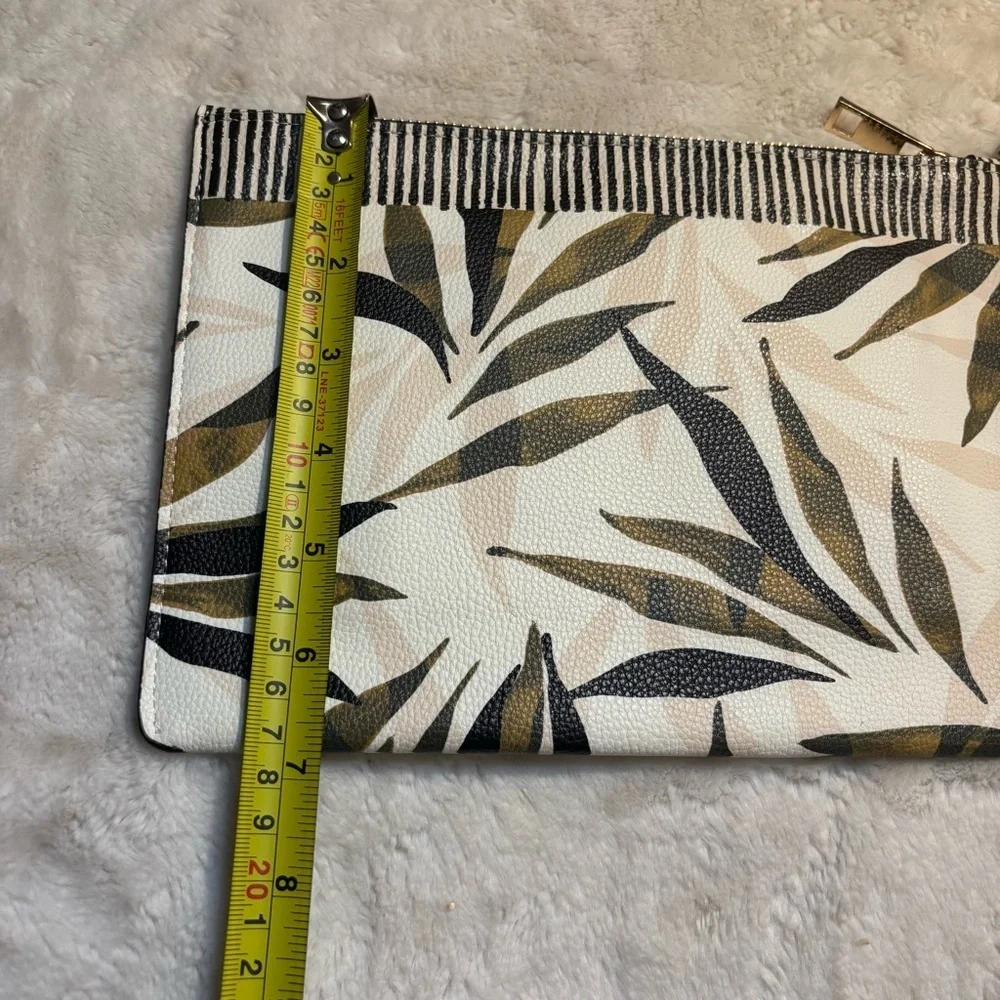 A New Day Wristlet Black White Green Taupe Tropical Leaf Vegan Cloth Interior